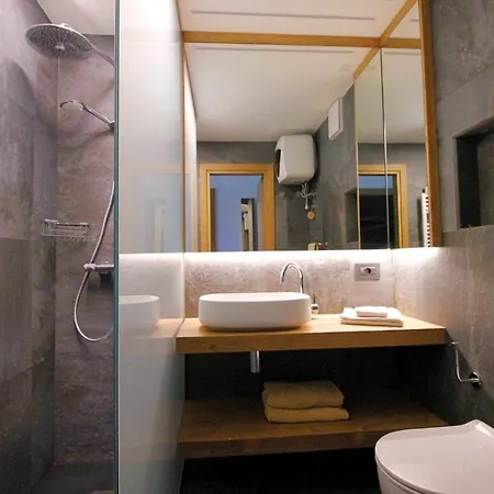 Alpine House - Con Piscina *