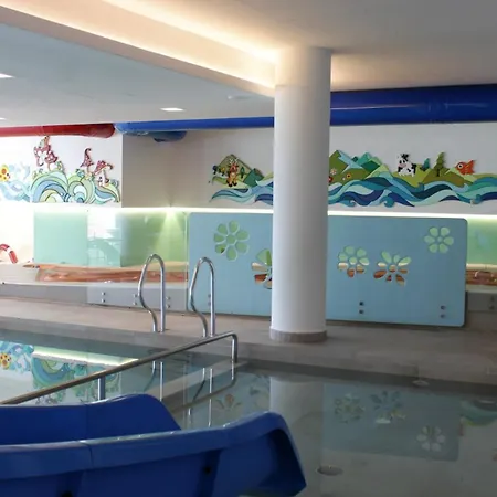 Alpine House - Con Piscina